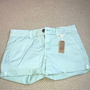 Midi, low rise, stretch, mint green shorts